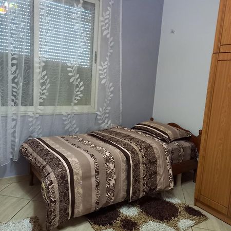 Flodril Appartment Durrës Exterior foto